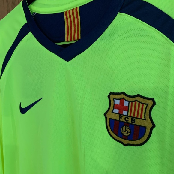 Retro Barcelona 05/06 Jerseys - Picture 3 of 7